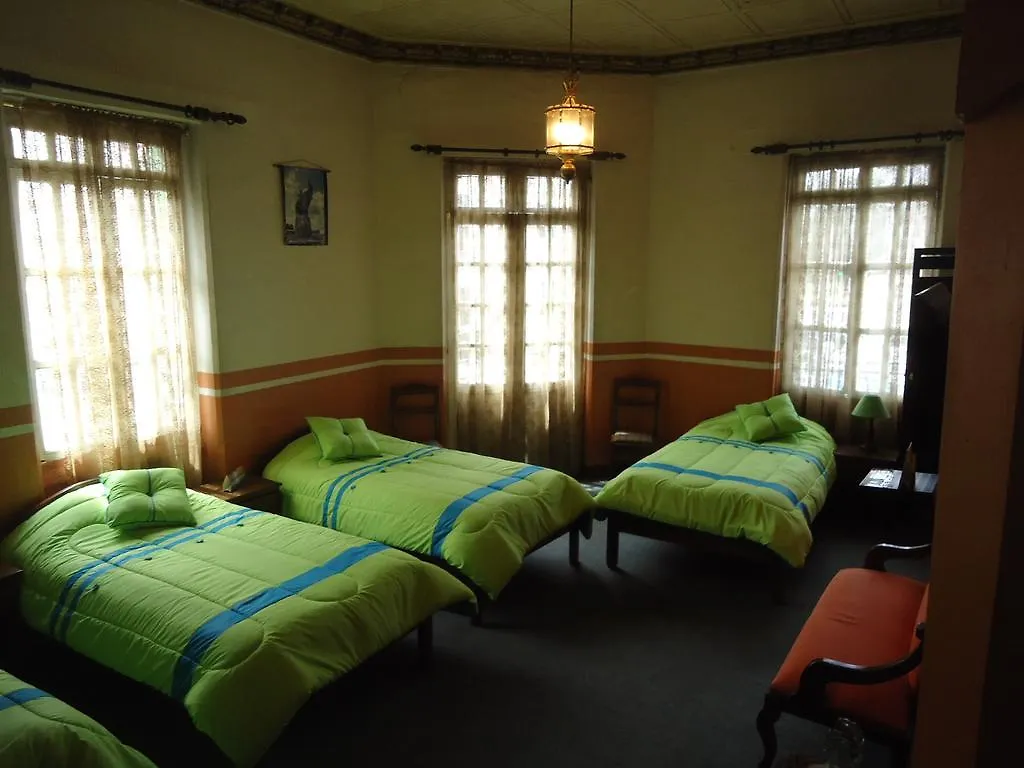 Hostal El Balcon Quito Guest house