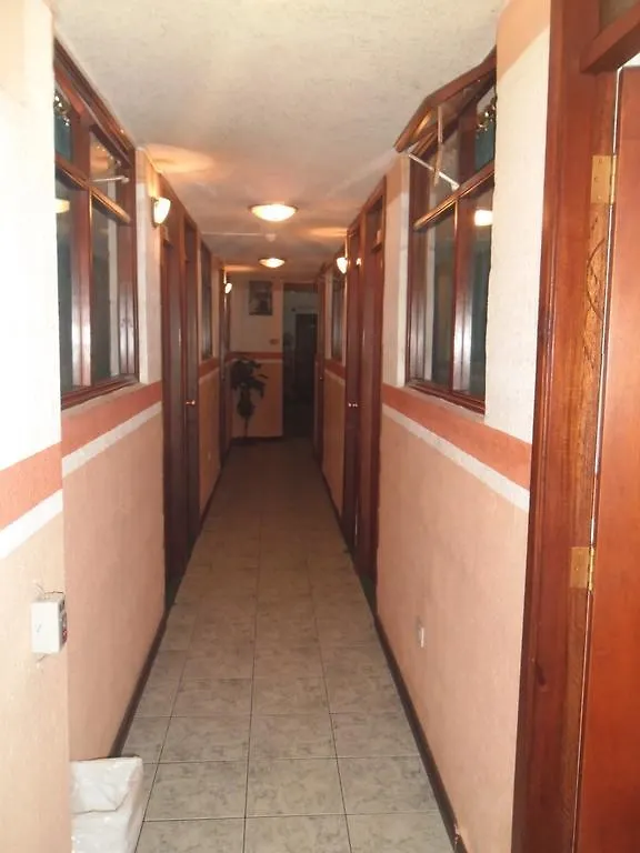 Hostal El Balcon Quito Guest house
